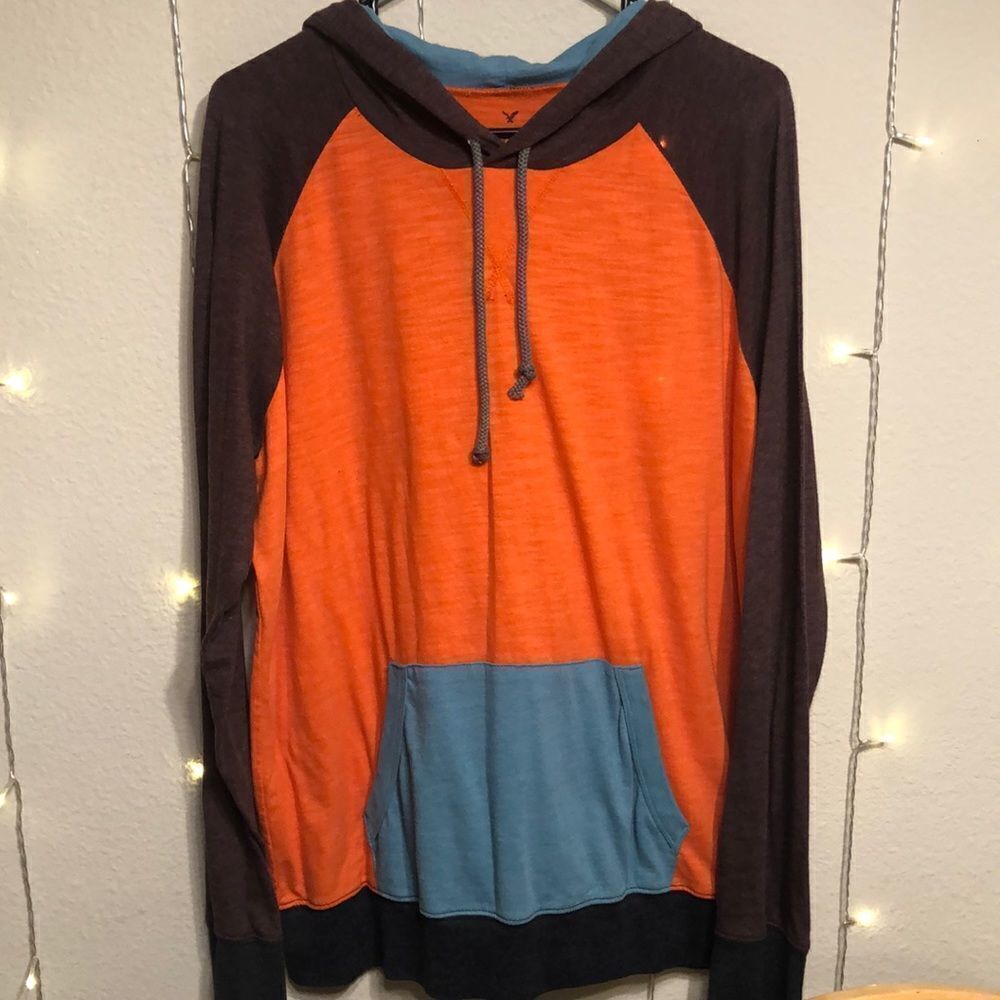 NWOT American Eagle Color Blocked Long Sleeved Hooded Tee Size L